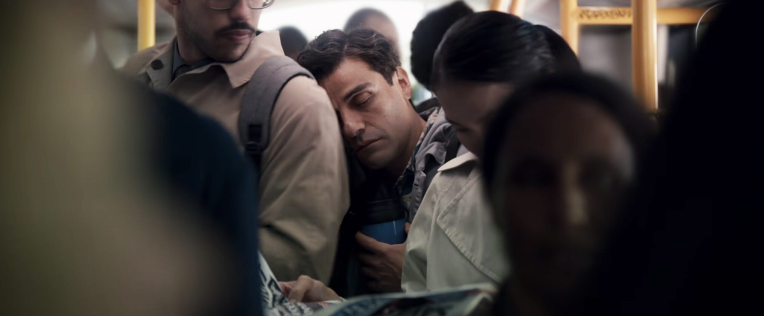 Internet Longs To Be Shoulder Oscar Isaac Sleeps Through In Moon