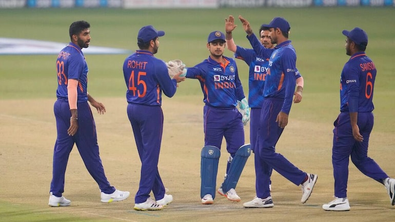 IND vs SL: All-around India crushes Sri Lanka to take a 1-0 lead in T20I series (AP Photo)