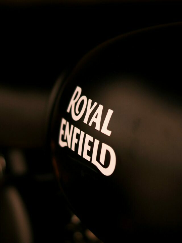 8 Reasons Why We Love The Royal Enfield Bullet (2 Reasons Why We’d Never Buy One)