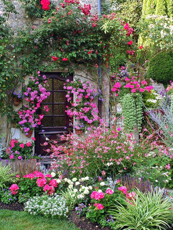 Garden An English Cottage Feel, What Makes An English Cottage Garden